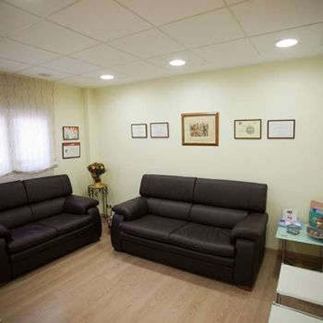 Clínica Pellicer Muebles de sala de espera
